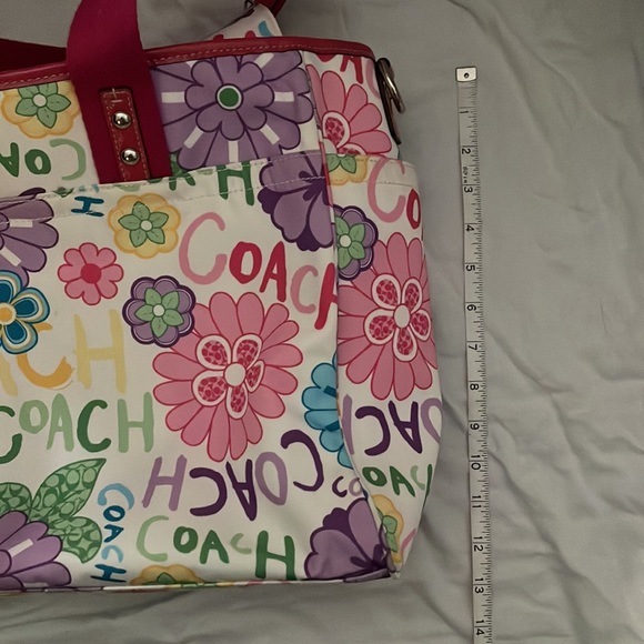 COACH Diaper bag. Large. Floral - Picture 11 of 12